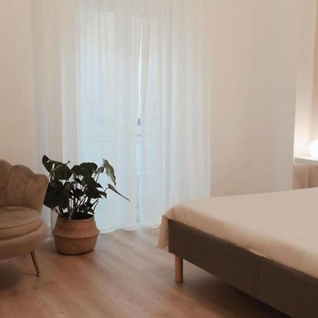 Apartamento So Fine Petruzzelli Flat Bari Exterior foto